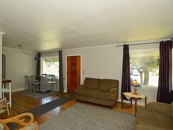 3rd image of 4907 N Normandie St