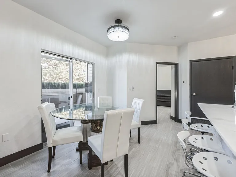 6001 S Yosemite St #C208 — Photo 5