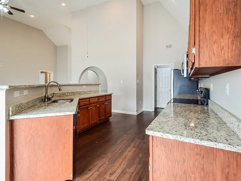 5678 Kuykendall Dr — Photo 9