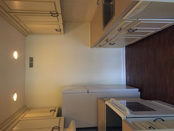 Main view of kitchen