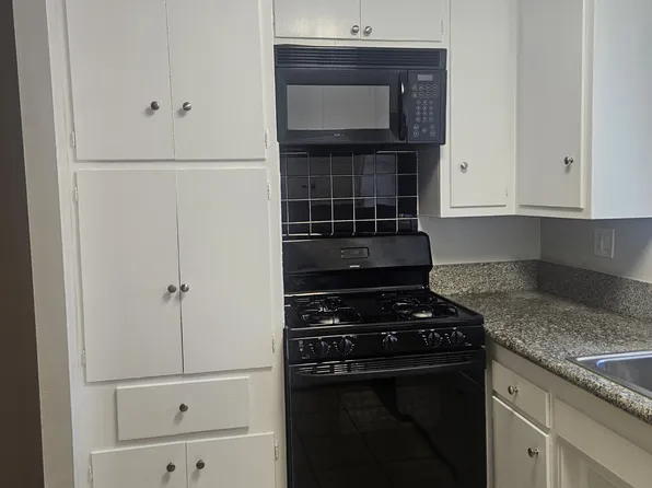 Canyon gardens, 5060 Coldwater Canyon Ave APT 26, Sherman Oaks, CA 91423