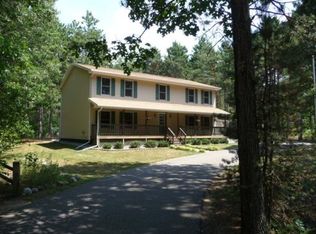 N2018 Evergreen Ln, Waupaca, WI 54981