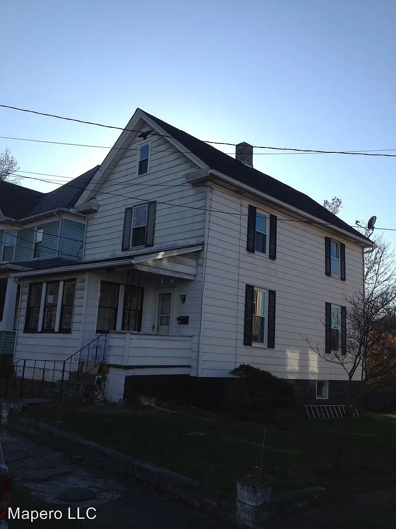 12 West St photo 1
