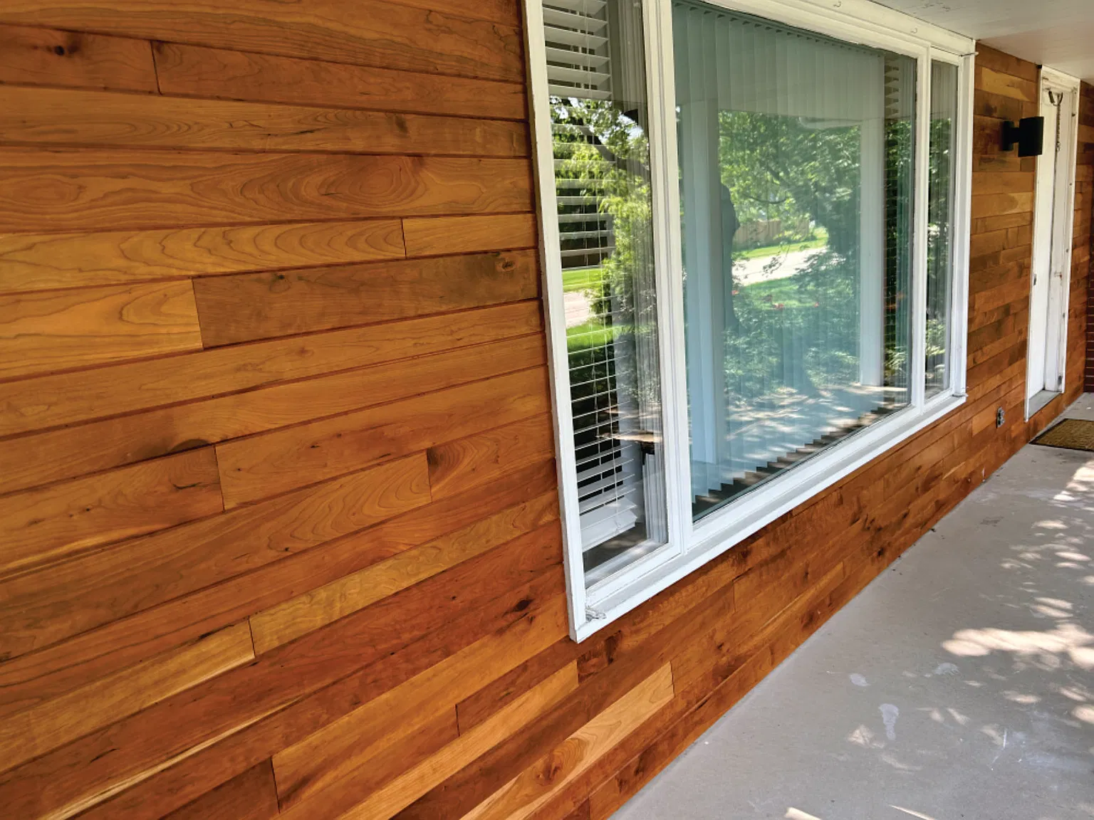 272 Vine St SE — Photo 2