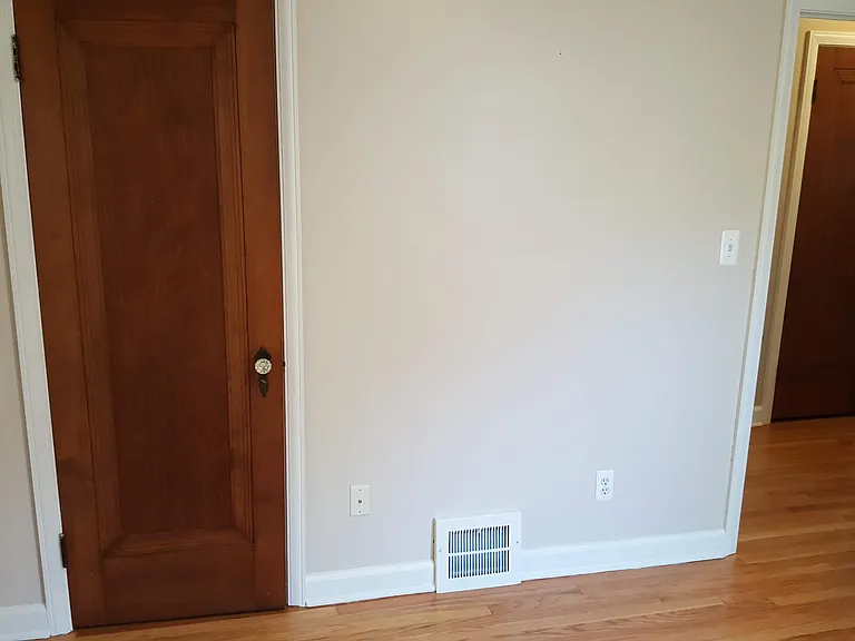 each 1st floor bedroom has 2 x windows and a good sized closet