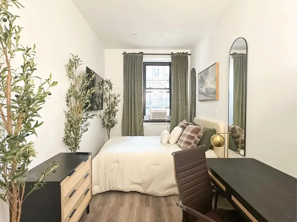 5 bed, 4.0 bath, 1200 sqft, $1,390 — Photo 1