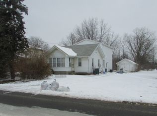 2051 Orpington Dr, Troy, MI 48083