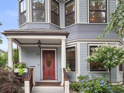 85 Upland Rd, Cambridge, MA, 02140