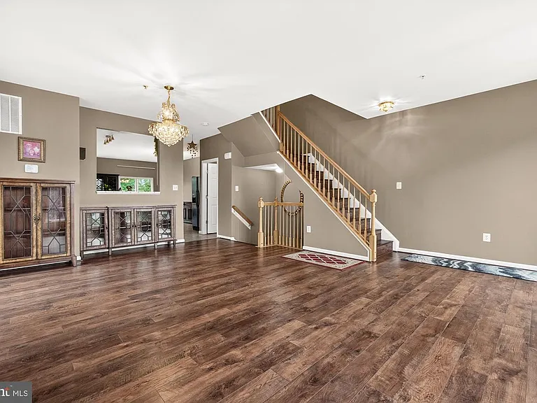 2572 Carrington Way — Photo 13