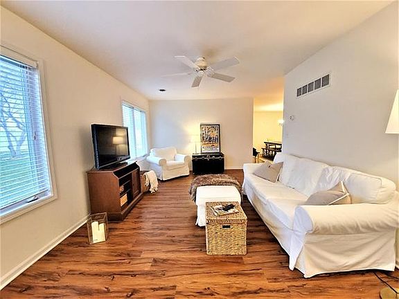 3rd image of 2262 Sandcastle Dr