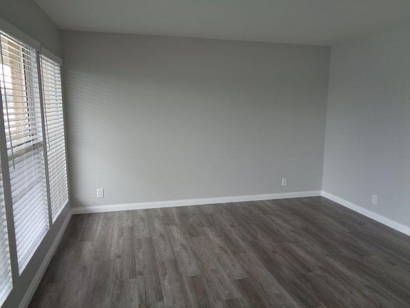 2nd image of 115 Redondo Ave APT 15