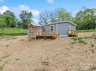 25 Geiranger Dr, Clyde, NC 28721