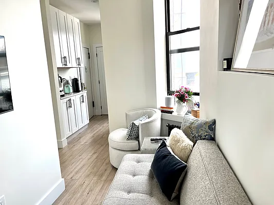 Rented by Living New York | media 5