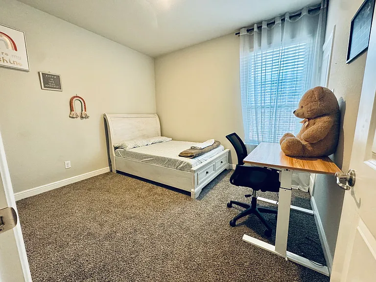 15736 Hazelhurst Ln — Photo 14