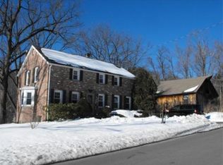 534 N Farms Rd, Northampton, MA 01062