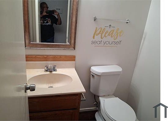 4th image of 1103 Cowden Ct