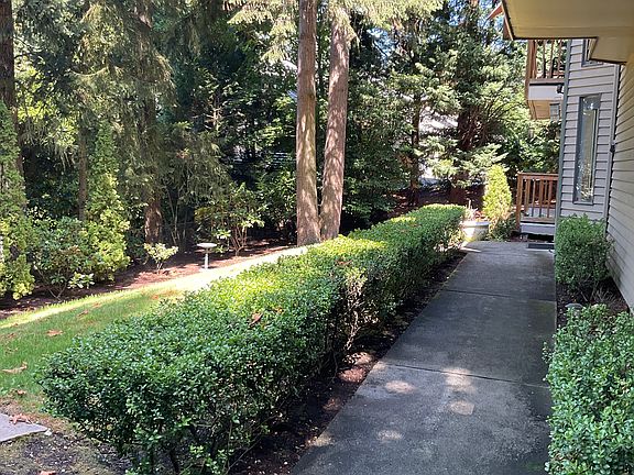5th image of 11328 NE 67th St APT 1