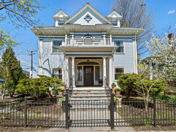 2 Florence St, Roslindale, MA 02131