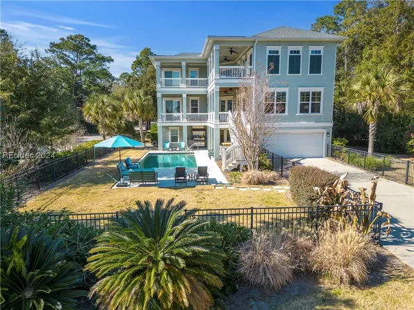 23 Sand Dollar Rd, Hilton Head Island, SC 29928