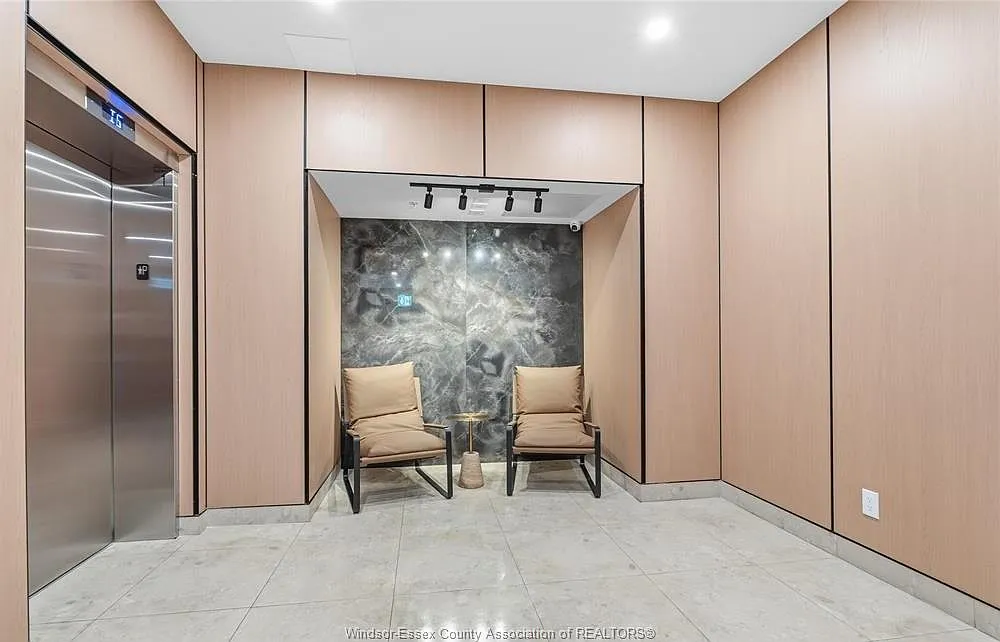 4 bed, 2.5 bath, 1613 sqft, $3,050 — Photo 4
