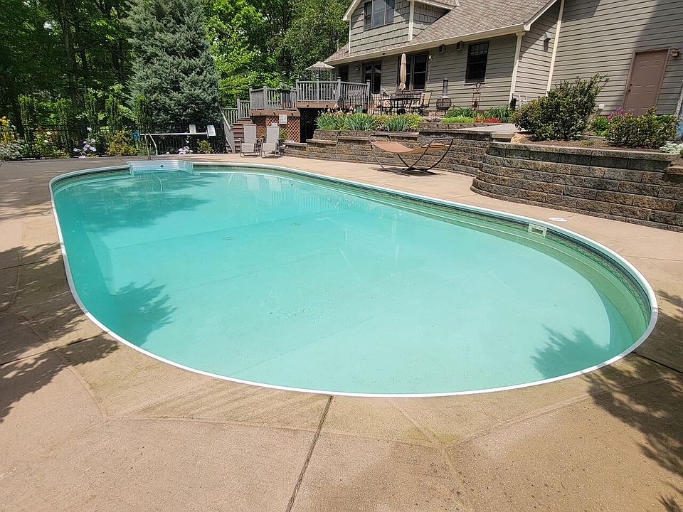 1st image of 1909 Beech Cove Dr NW