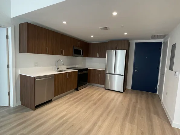 768 NW 36th Ave #A7, Miami, FL 33125