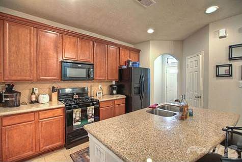 42' cabinets, granite counter tops