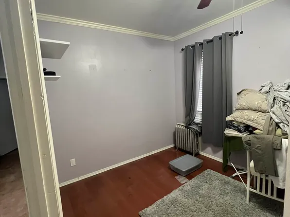 863 East 49th Street image 18 of 33