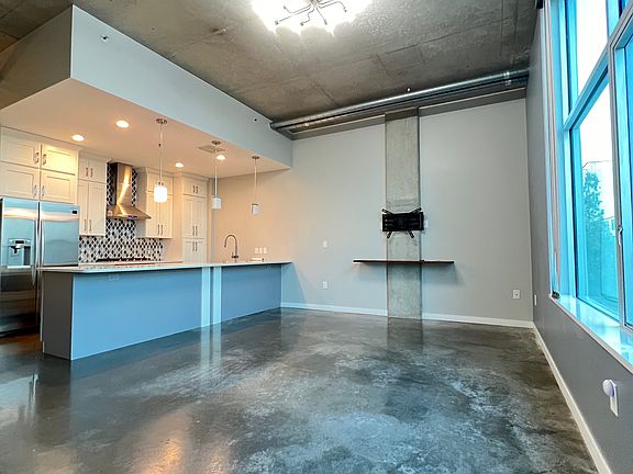 5th image of 101 S 12th St Unit 314