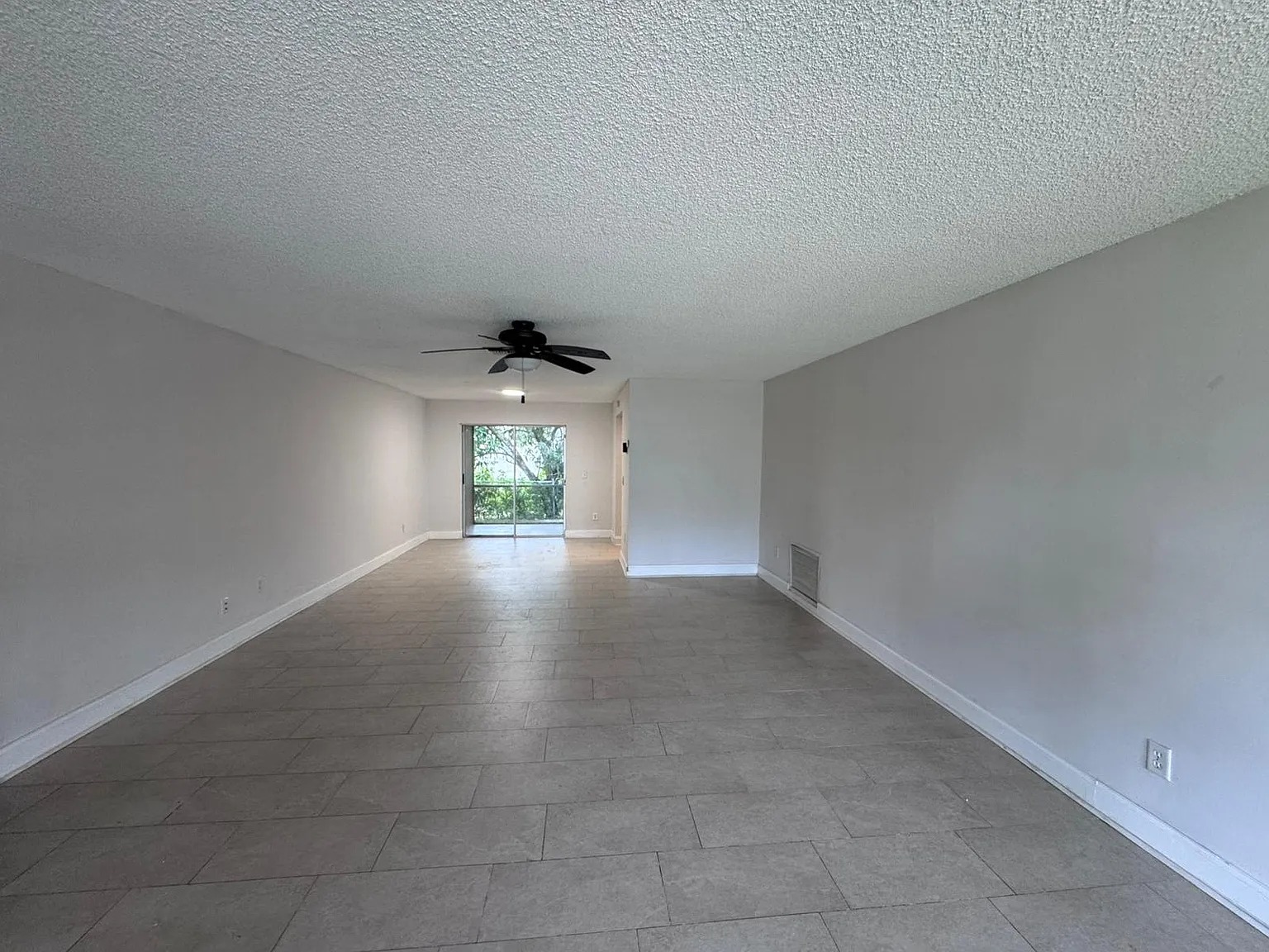 9244 SW 2nd Street Boca Raton, Florida 33428 — Photo 4