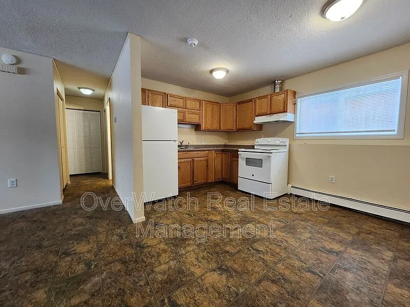 Building Photo - 815 N Park St #3