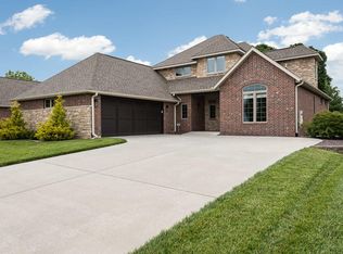 2840 S Ranch Dr, Springfield, MO 65809