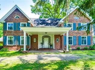 2030 Glenmont Dr NW, Canton, OH 44708