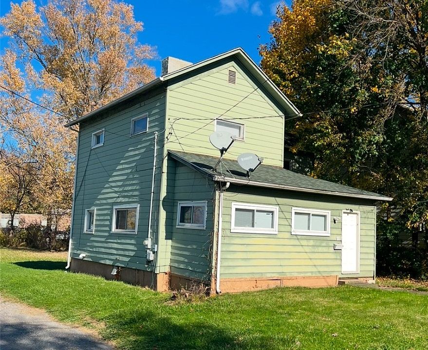 2nd image of 901 Franklin Ave