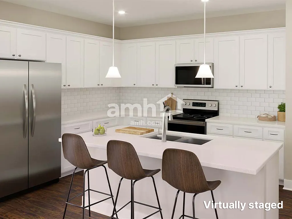 4 bed, 2.5 bath, 2078 sqft, $2,330 — Photo 4