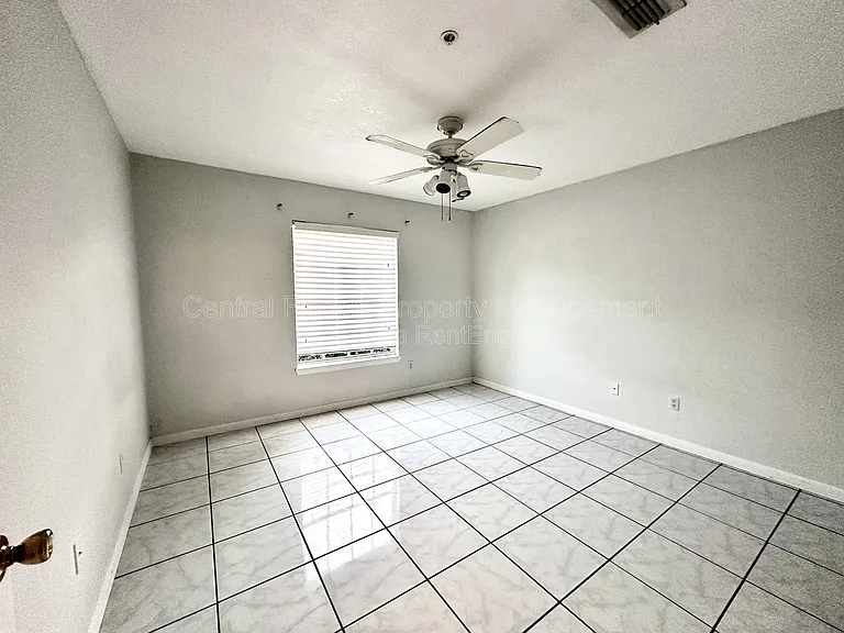144 Reserve Cir #100 — Photo 6