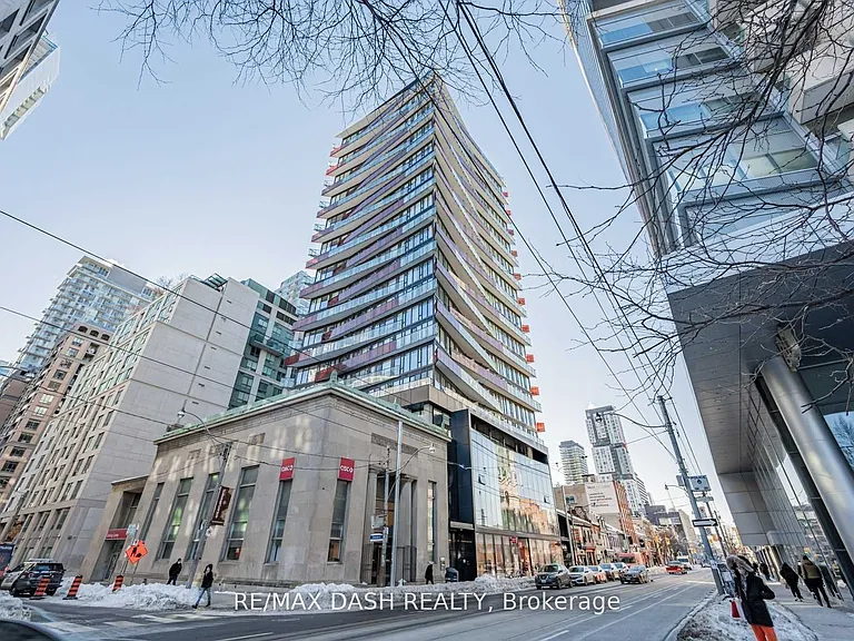 215 Queen St W #1502 — Photo 3