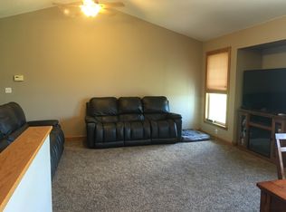 1625 Rolling Hills Dr #D, Fort Dodge, IA 50501