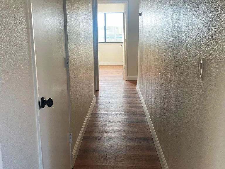 1589 Wisconsin Ave — Photo 8