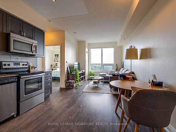 3rd image of 7900 Bathurst St Unit 518