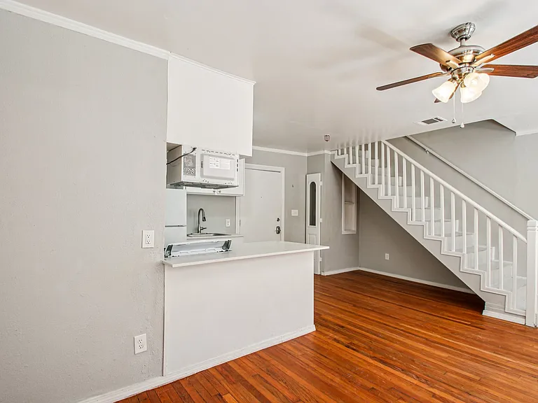 828 East Dr #3 — Photo 9