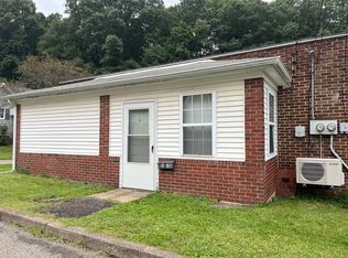 318 Penn Ave APT 2, Aliquippa, PA
