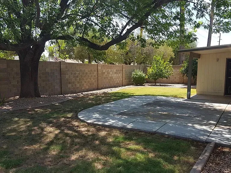 921 W Naranja Ave — Photo 2