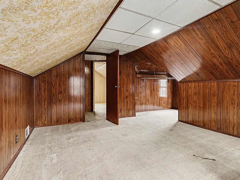 530 Liberty St — Photo 13