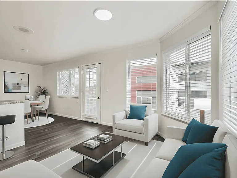 Liam Apartments — Photo 3