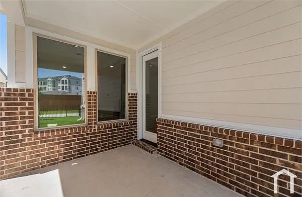 1822 Waterwalk Dr — Photo 6