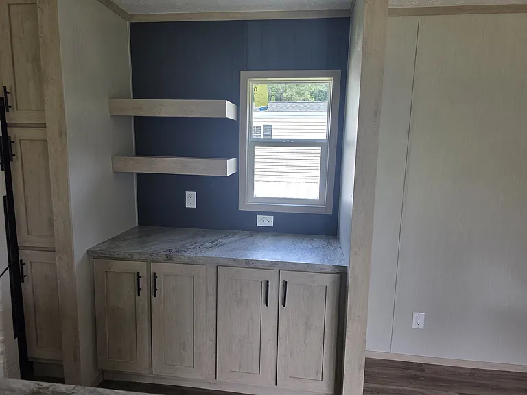 611 Wright Ln — Photo 8