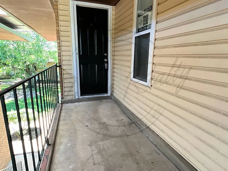 555 N Dupont Ave #C53 — Photo 3