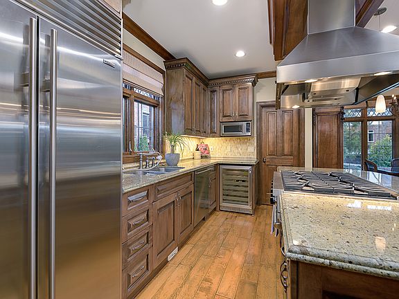 5th image of 10126 NE 66th Ln