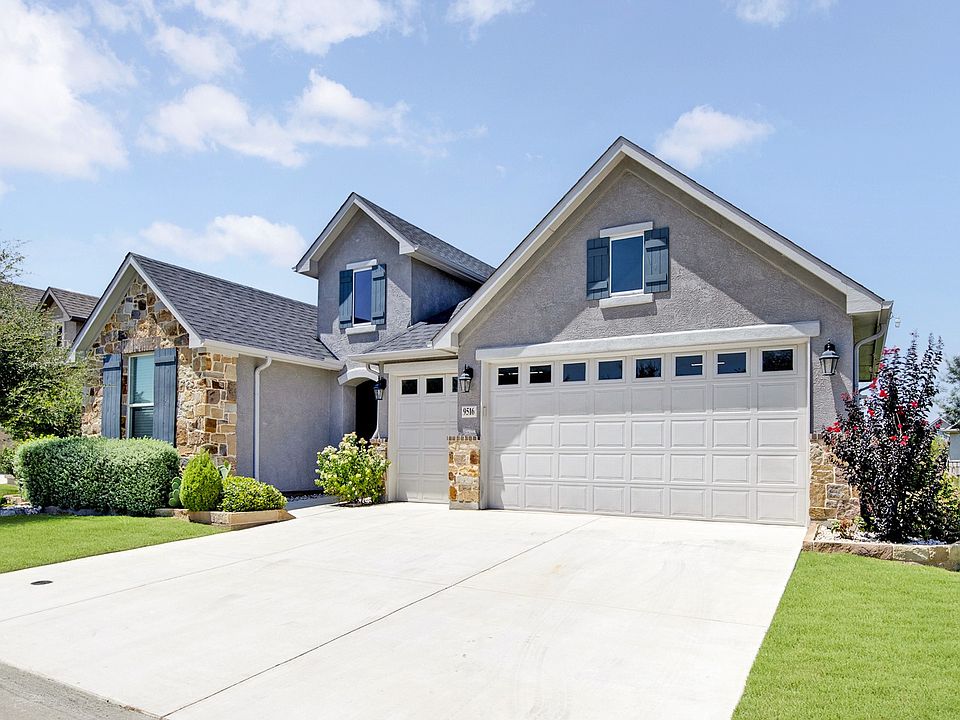 1st image of 9516 Creekwood Dr